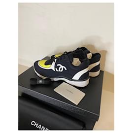 Chanel-Chanel Sneakers Homme Noir/Jaune . Taille 41 .-Noir,Jaune