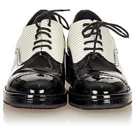 Chanel-Chanel black derby shoes-Black,White