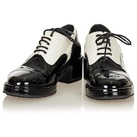 Chanel-Chanel black derby shoes-Black,White