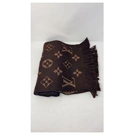 Louis vuitton stola scialle denim monogram usato ottimo – Arilux | Borse  firmate Orologi e Accessori prestigiosi
