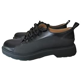 Sapatos Masculinos de Marca: Hugo Boss, Armani e Mais | Iguatemi 365