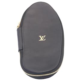 Louis Vuitton-LOUIS VUITTON Supreme Slipper Cover Couro Preto LV Auth ds070-Preto