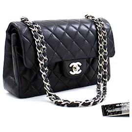 Chanel-Chanel 2.55 Borsa a tracolla con catena argento con patta foderata Pelle di agnello nera-Nero