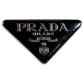 Prada Pins e spille Nero Silver hardware