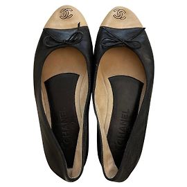 Sapatilhas Chanel de couro preto com laço bege Preto Bege