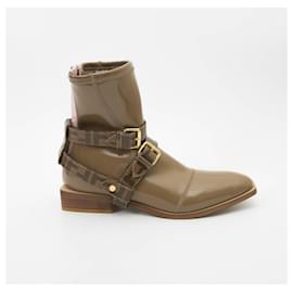 Fendi-Fendi boots-Beige