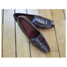 Autre Marque-Burgundy leather loafers, Pointure 39.-Dark red