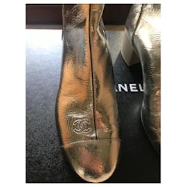 Chanel-NWT Chanel Metallic Silver Goatskin Short Boots 39-Silvery