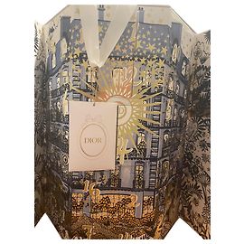 Leerer Dior Adventskalender Weiß