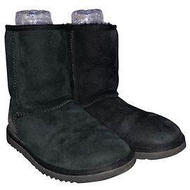 Botas Ugg de pele de cordeiro pretas Preto