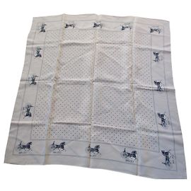 Céline Sciarpa di seta bianco sporco. Bianco sporco