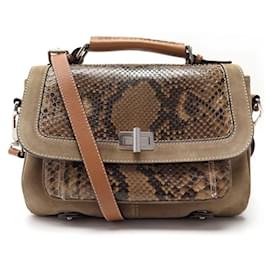BOLSA DE OMBRO BARBARA BUI SCHOOL OUT EM CAMURÇA MARROM E PYTHON Marrom