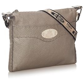 Fendi-Sac bandoulière en cuir gris Selleria Fendi-Gris