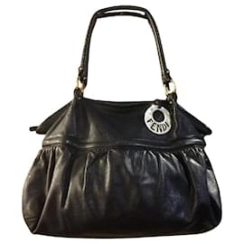 Fendi-Fendi Chef lambskin shoulder bag in black-Black,Gold hardware