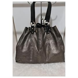 Yves Saint Laurent-Bolsas-Preto