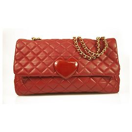 Moschino Cheap And Chic Moschino barato e chique vermelho acolchoado couro acolchoado com alça de coração bolsa de ombro Vermelho