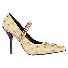 Givenchy Chain Pierced Pointed Pumps White