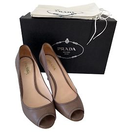 Prada grey open toe pumps leather size 38.5 Grey