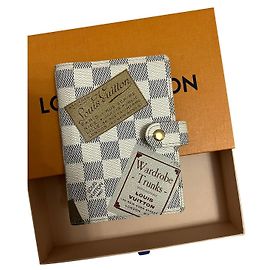 Louis Vuitton Endbox Beige Leather Beige