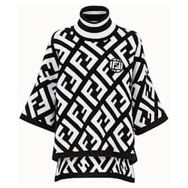 Fendi-Poncho pull oversize Fendi logo FF black white-Blanc