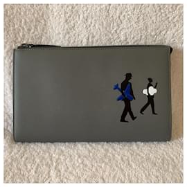 Salvatore Ferragamo-Ferragamo grey leather travel wallet-Grey