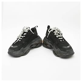 balenciaga triple s black white laces