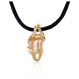 Pingente de ouro com quartzo Nina Ricci Outro