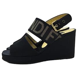 Fendi-Sandals-Black