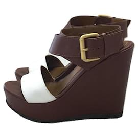 Fendi-Sandals-Brown,White