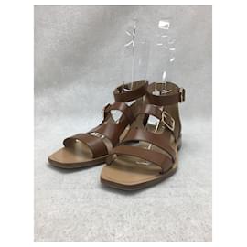 Fendi-Sandals-Brown