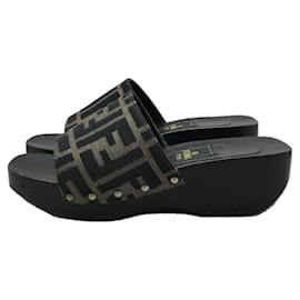 Fendi-Sandals-Brown