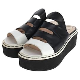 Fendi-Sandals-Black