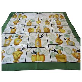 Autre Marque Carré soie "assortiment de nos extraits". Multicolore