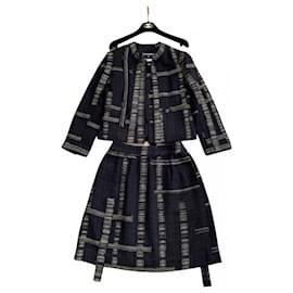 Chanel-Vestes-Noir,Doré