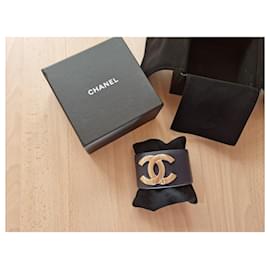 Chanel-Silver CC logo navy leather cuff bracelet-Navy blue