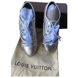 Baskets Louis Vuitton Cuir Doré Taille 38 Doré