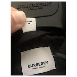 Burberry-Burberry Kirkton TB Jacquard Nylon Parka Trenchcoat wasserdicht Burberry T34 Übergröße-Schwarz
