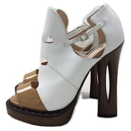 Fendi-Sandals-White