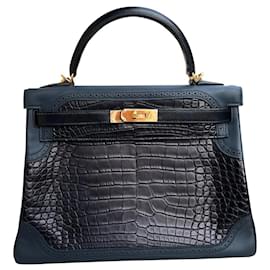 Hermès-Hermes Kelly (Gillies Tri Leather Sonderedition). Size 32cm. Matter Alligator, SWIFT Kalbsleder, Box Kalbsleder. vergoldet.-Schwarz