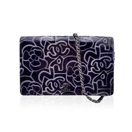 Chanel Cartera de camelia de charol azul oscuro y blanco con cadena WOC Azul