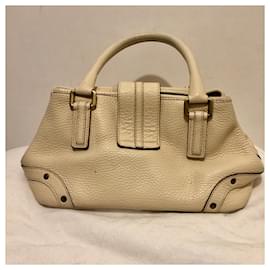 Burberry-Vintage Burberry beige leather handbag-Beige