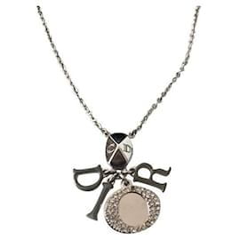Colar Dior em aço prateado Hardware prateado