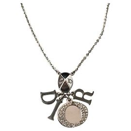 Collar Dior de acero plateado Hardware de plata