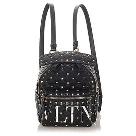 Valentino Black Rockstud Spike VLTN Lederrucksack Schwarz Weiß