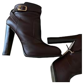 Fendi-Wonderful unused ankle boots due to the height of the heel, incompatible with my back .-Dark brown