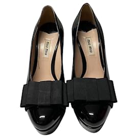 Miu Miu-Miu Miu Bow Embellished Block Heel Pumps in Black Patent Leather-Black