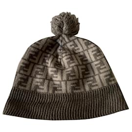 Fendi-Grey logo wool beanie hat-Grey