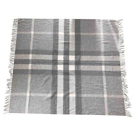 COPERTA COPERTA PONCHO BURBERRY CASHMERE NUOVO Grigio