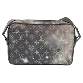 Louis Vuitton-LOUIS VUITTON Monogram Galaxy Alpha Messenger Shoulder Bag M44165 LV Auth knn044-Black