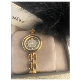 Fendi-Relojes finos-Gold hardware